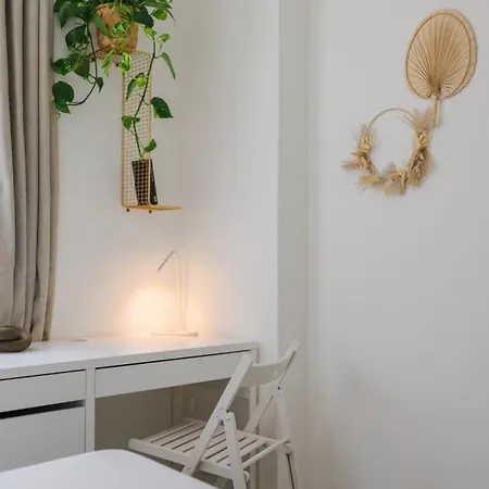 Spacieux Summer Getaway Ideal For 6 Апартаменты